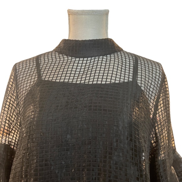 # A277  True Life New York Modern Gothic  Black  Sheer Grid Top NWOT L - Picture 2 of 7